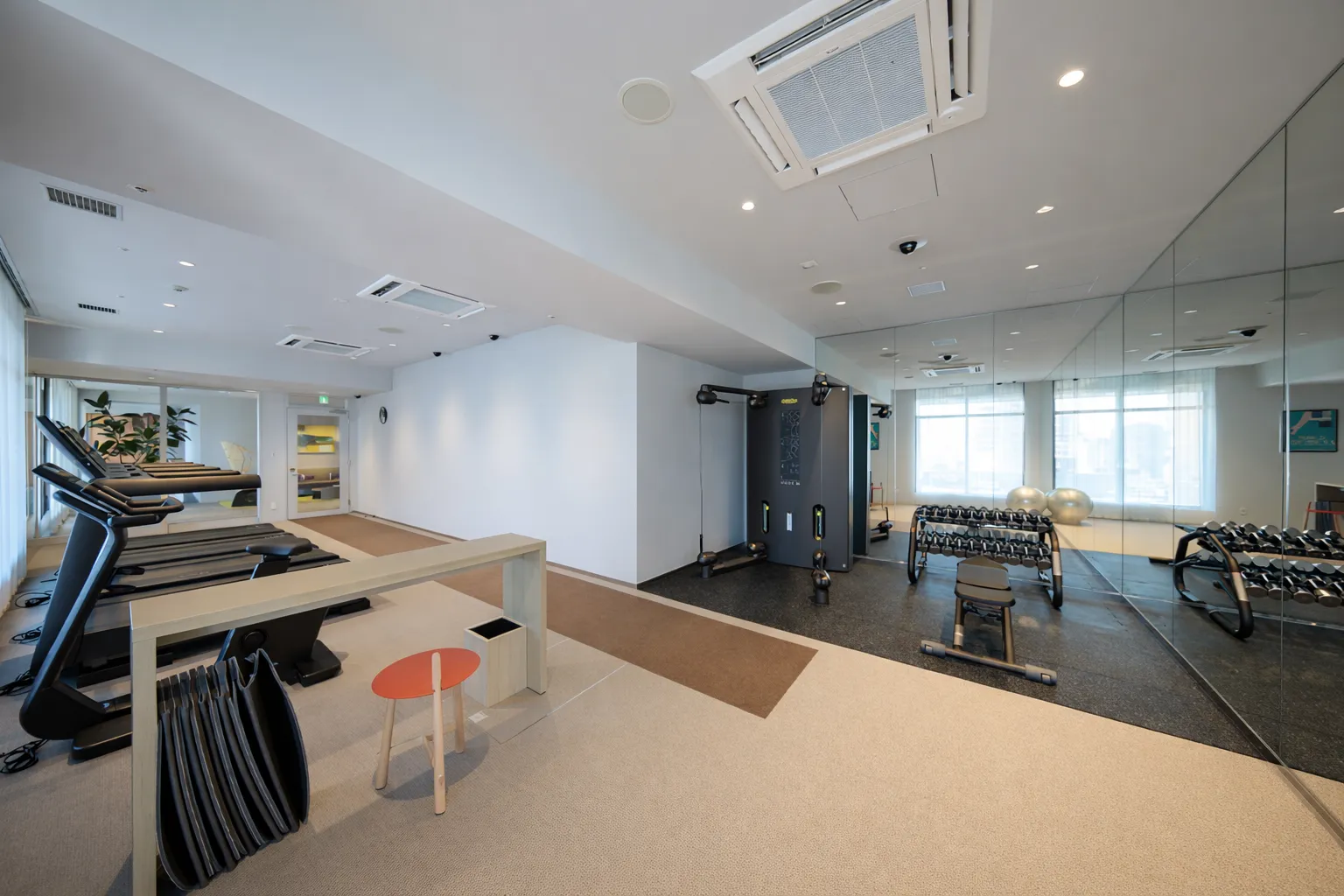 WORLD TOWER RESIDENCE フィットネス