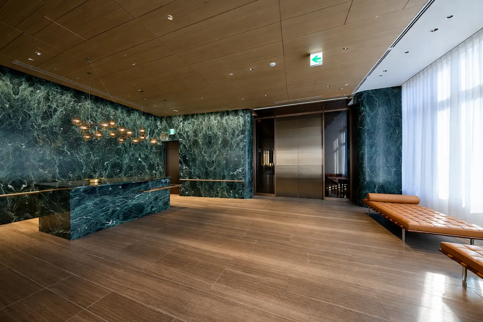 WORLD TOWER RESIDENCE レセプション