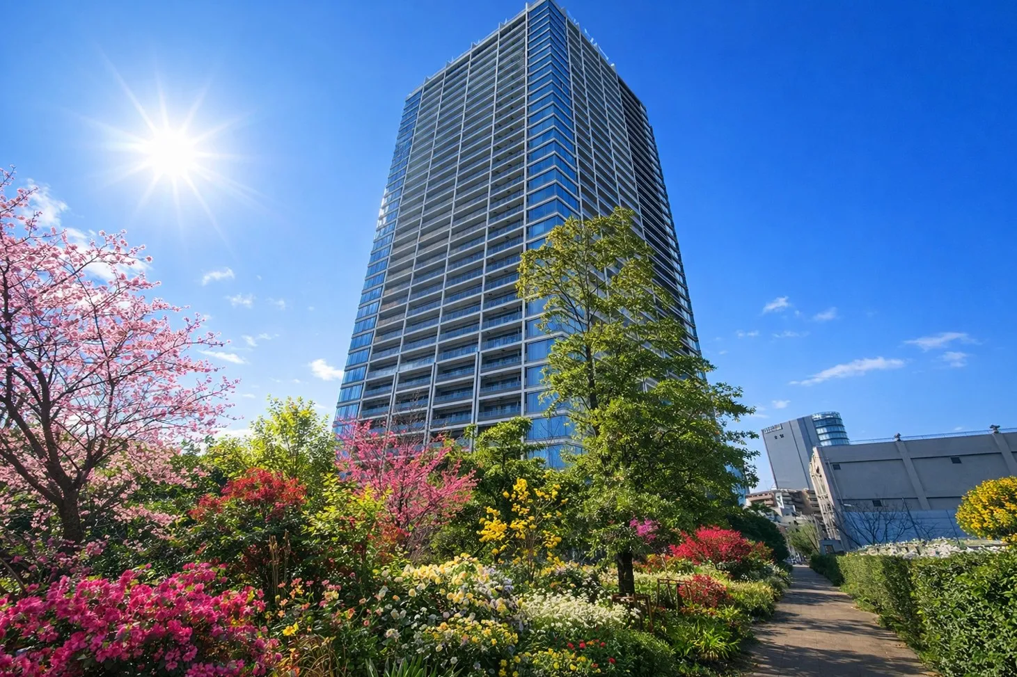 GLOBAL FRONT TOWER 外観